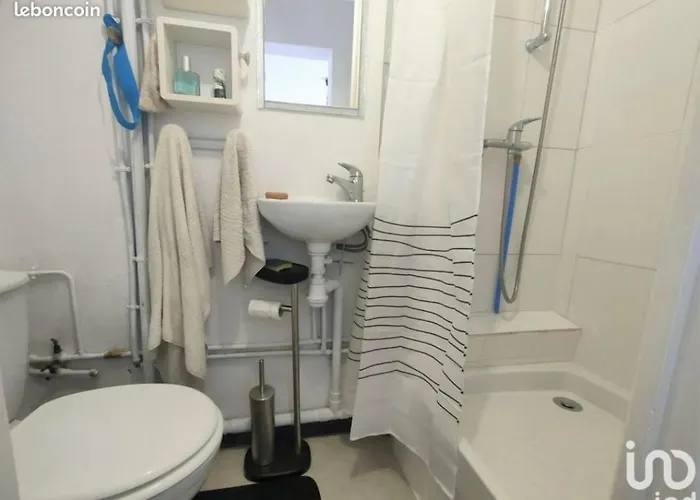 Les Bains Au Pied Des Thermes Apartman *